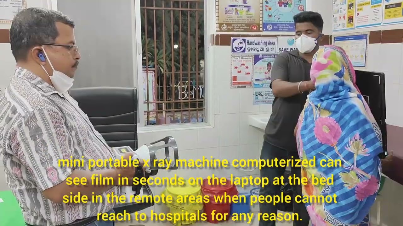 Mini portable hand held computerized X ray machine. Films in seconds on the laptop AI. 