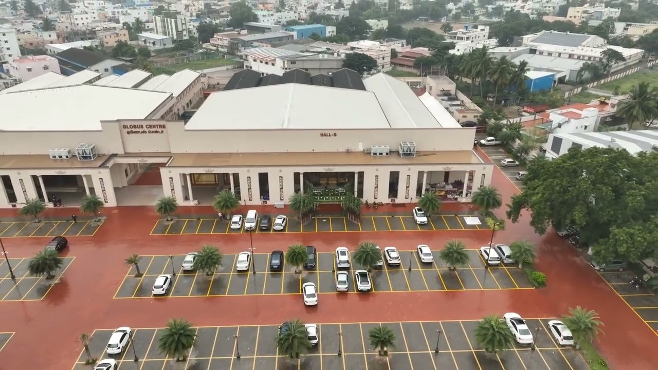 Globus Centre