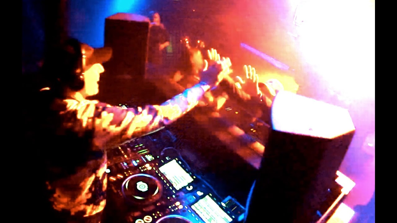Ministry Of Sound London House Of Peach NYD 103 Set