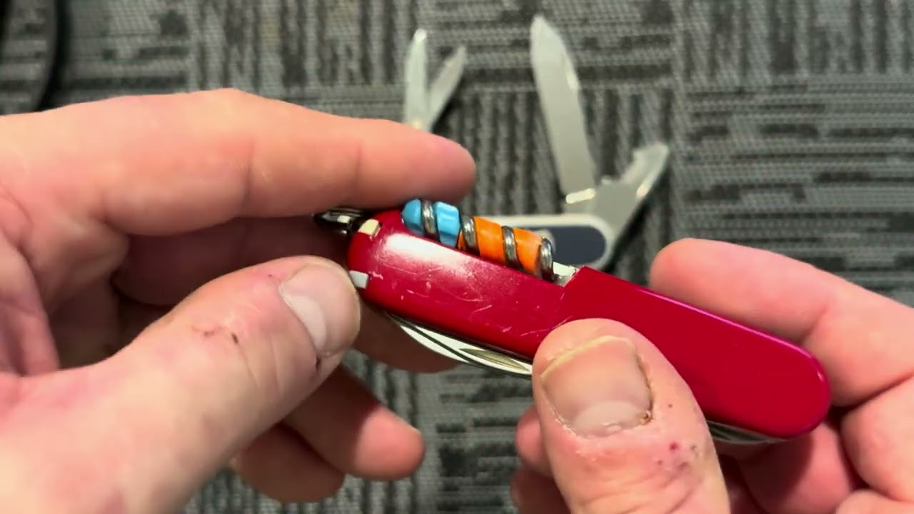 Victorinox Companion: самый умный ход Victorinox