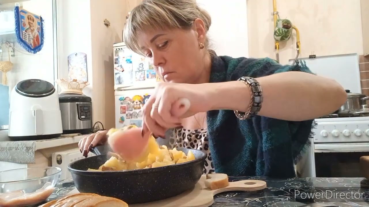 Готовим ужин с дочкой , Занимаюсь грибами , Утром на Участок Делать Канализацию,  Ещё Шаг Вперёд