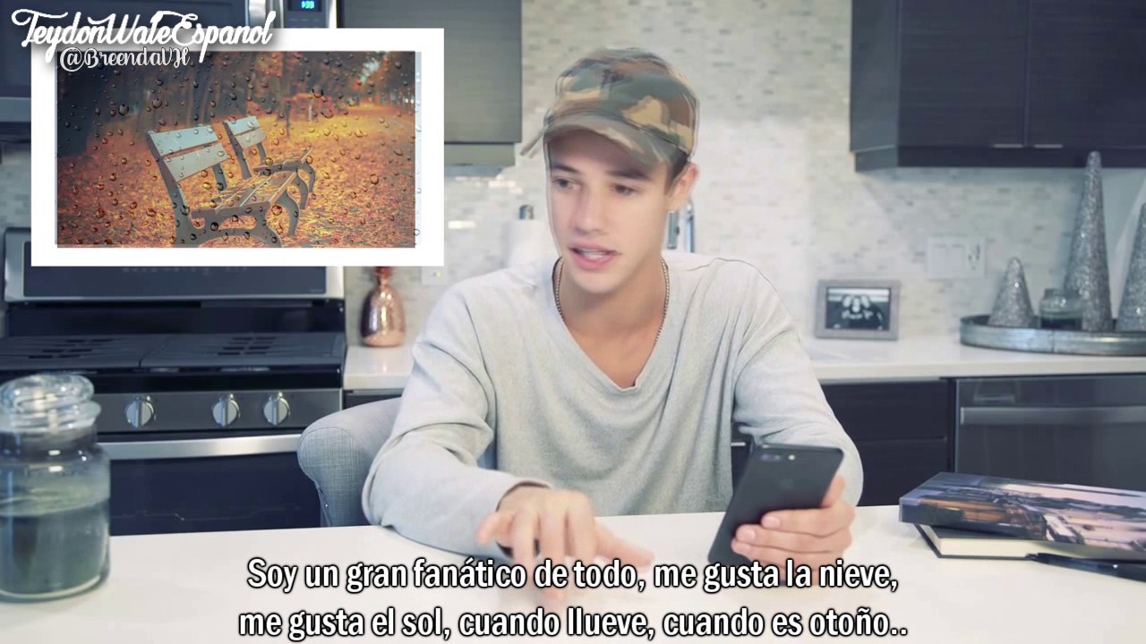How many cheese balls can fit in my mouth #AskCam Subtitulado en Español [Cameron Dallas]