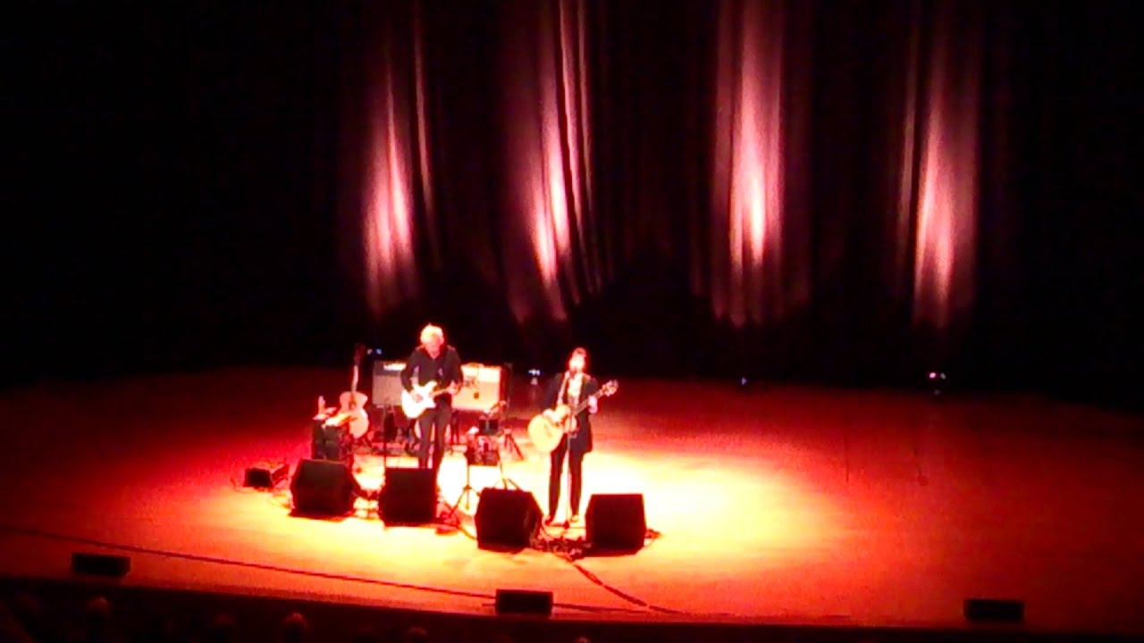 Suzanne Vega - Solitude Standing