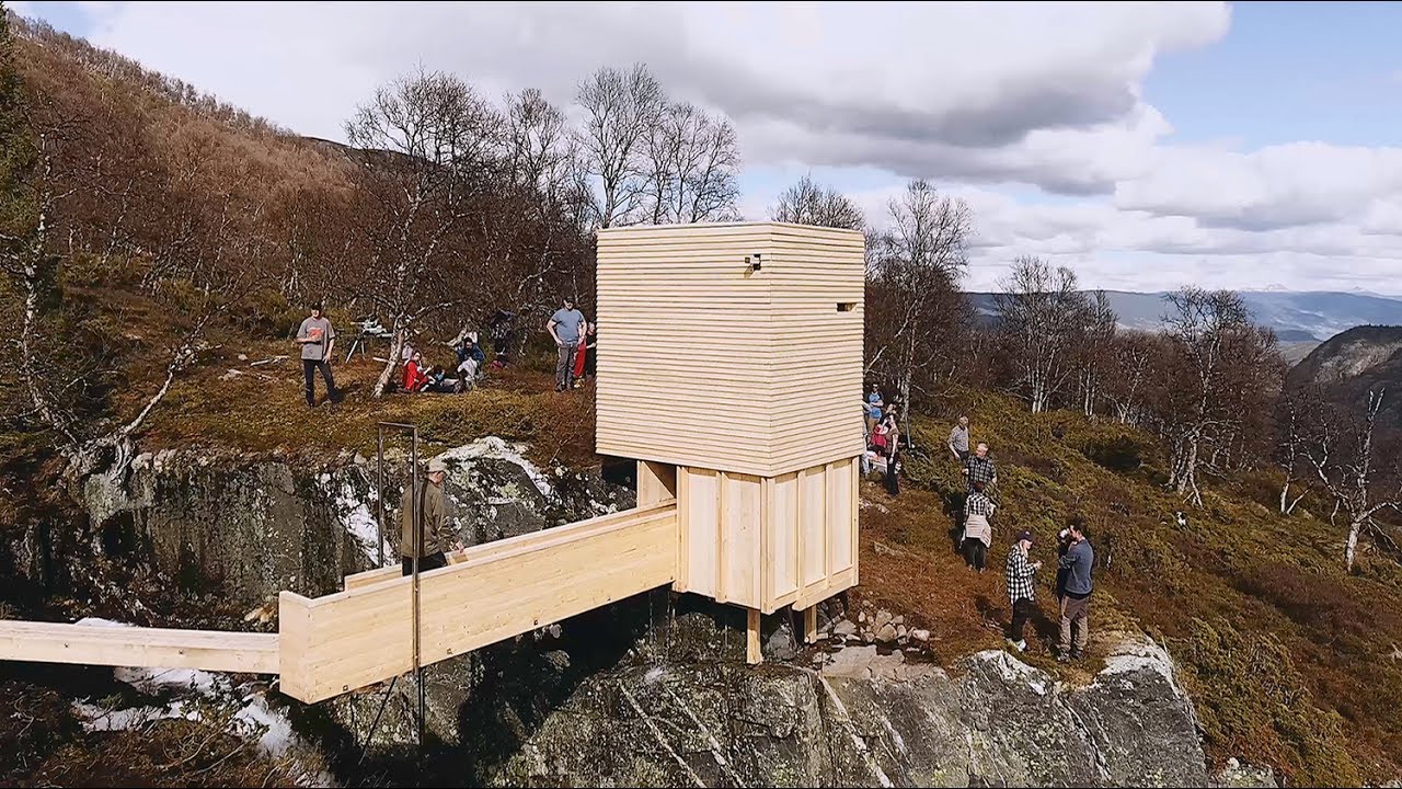 A sauna on the edge 