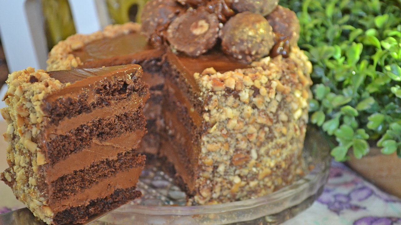Receita de Bolo de Ferrero Rocher - Mallu Hessel