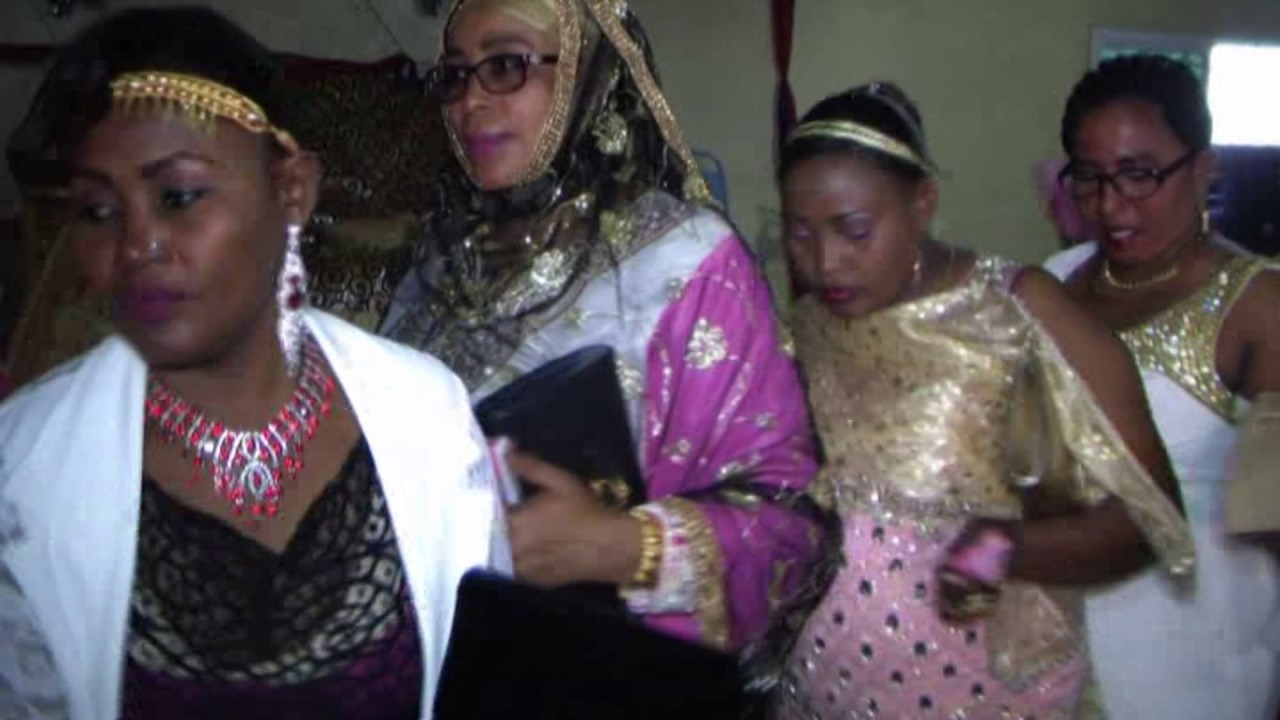 OUKOUMBI DE ALLAOUI MBAE CHARIF NA BIBI MSOILI (Part1)