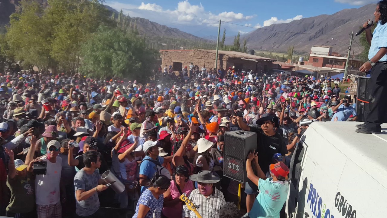Carnaval de tilcara con adrian