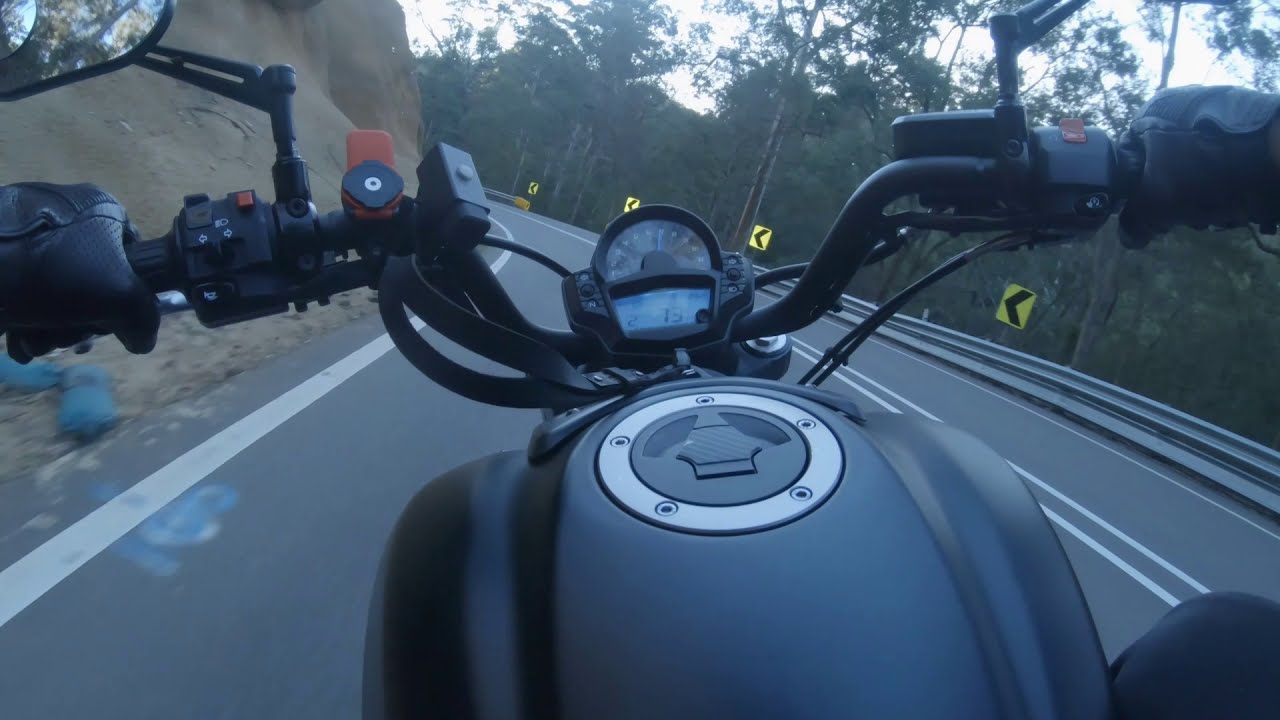 Vulcan S 650 - Old Putty Road part 2 (Delkevic 550mm Exhaust)