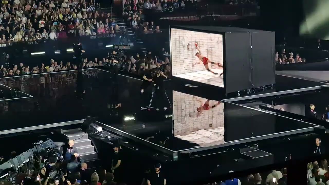 Olly Alexander (United Kingdom) - Dizzy (Afternoon Preview, Eurovision, Malmö Arena, 11.05.2024)