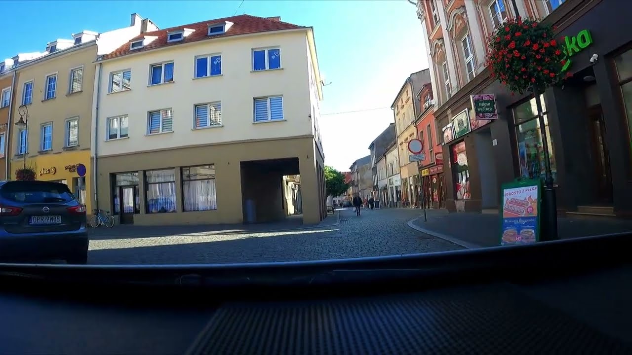 Prudnik z auta, centrum miasta, 18.10.2023