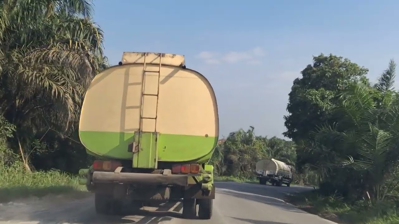 Suasana jalan kandis minas pekanbaru, banyak mobil besar #perjalanan 