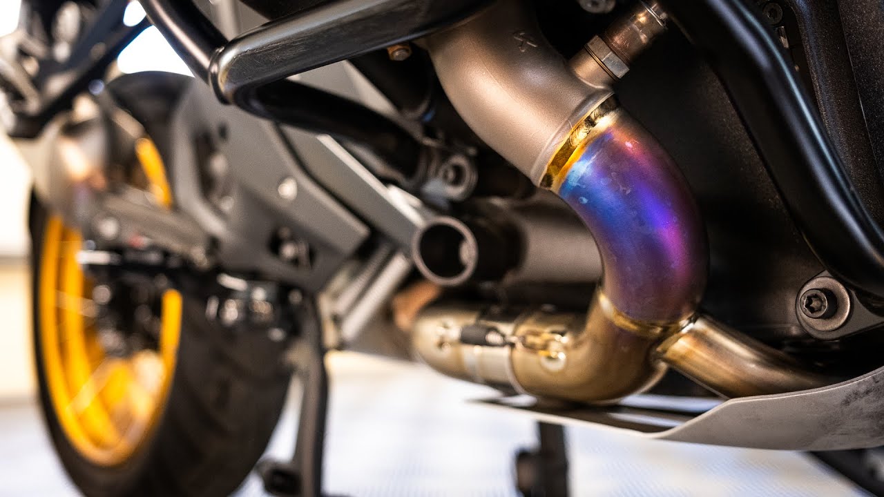 BMW R1300GS Akrapovic Full System Exhaust (Spirited Riding)