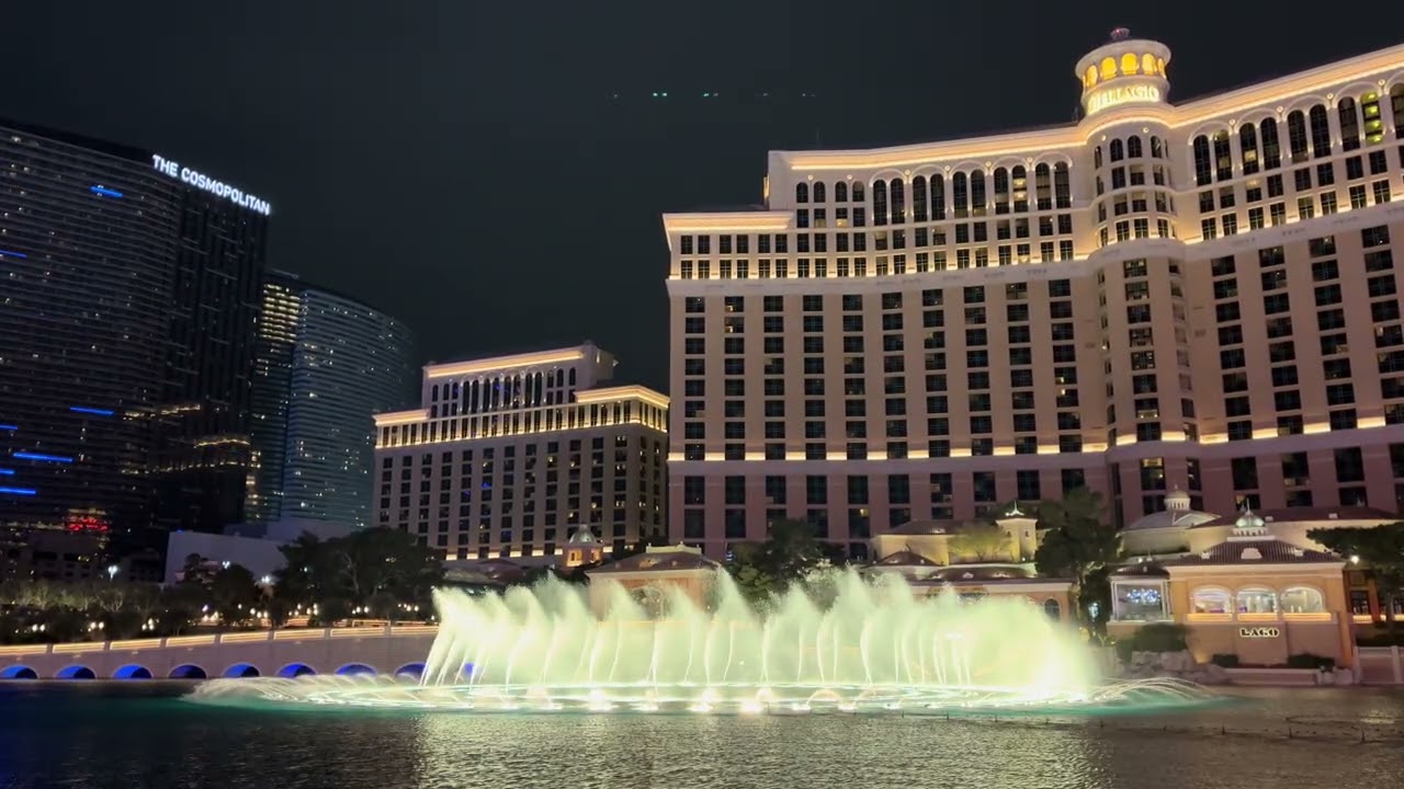 Bellagio Fountains - Your Song - Elton John (Windy) [4K]