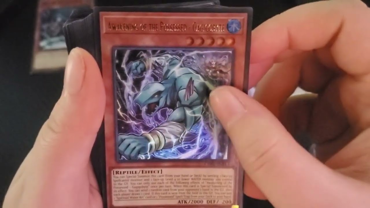 Opening up a Yu Gi Oh trading card game THE CHRONICLES DECK SPIRIT CHARMERS ALL FOIL EDITION