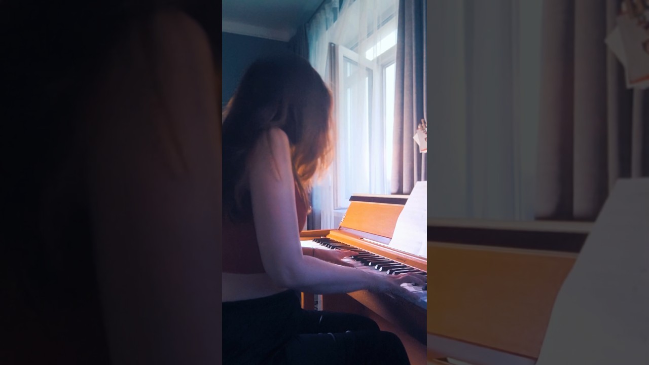 Мрачные аккорды Готэма 🌑 #cathiepiano #composer #darkpiano #gothamcity