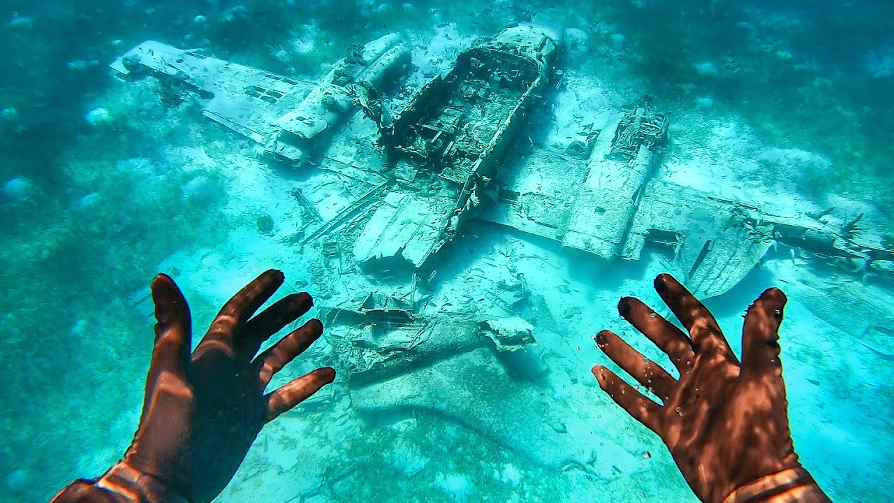 Scuba Diving 4 Sunken Drug Planes in the Ocean! (Explored for Treasure)