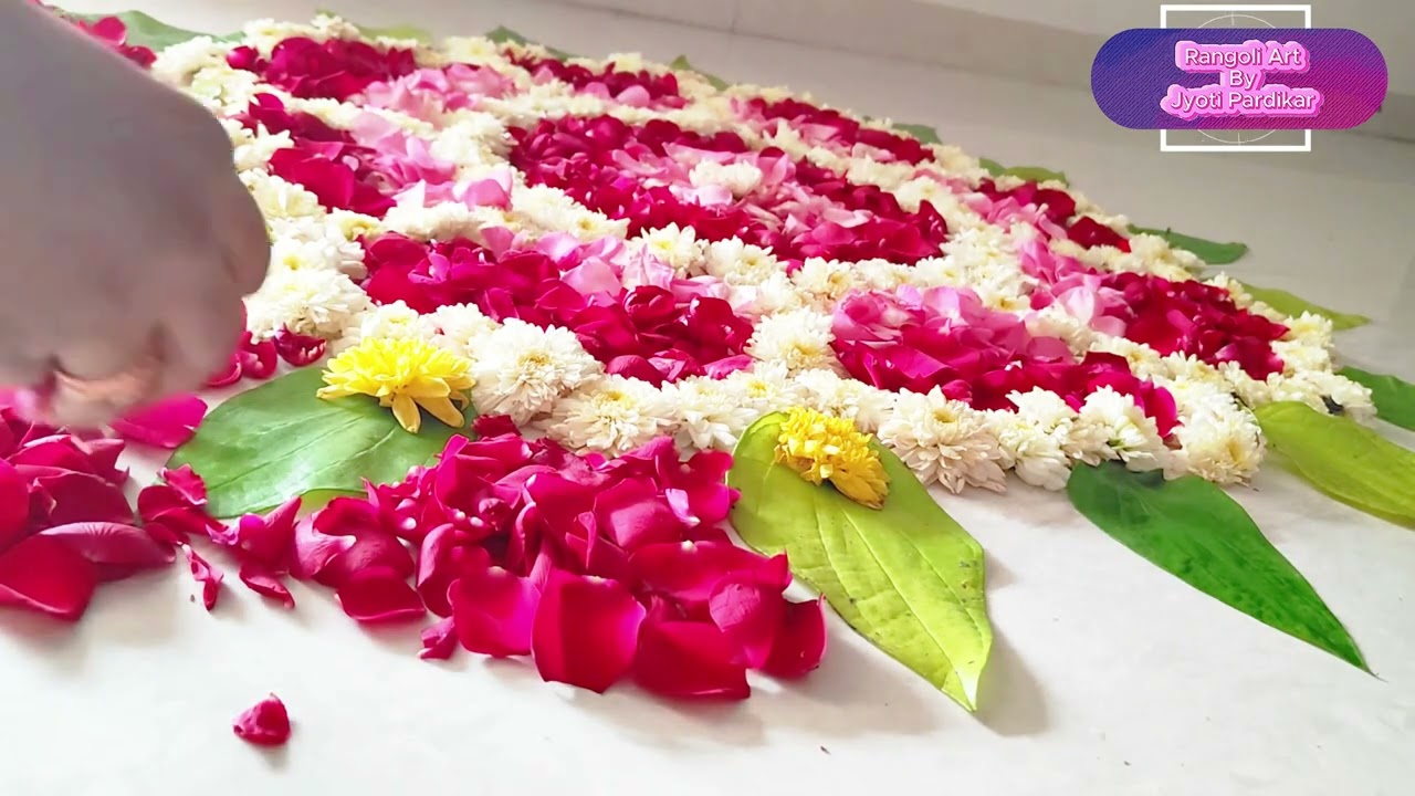 गौरी गणपती दिवाळी सजावट रांगोळी Unique Auspicious Puja Flowers Rangoli