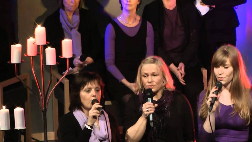 Full kirke med koret Bris