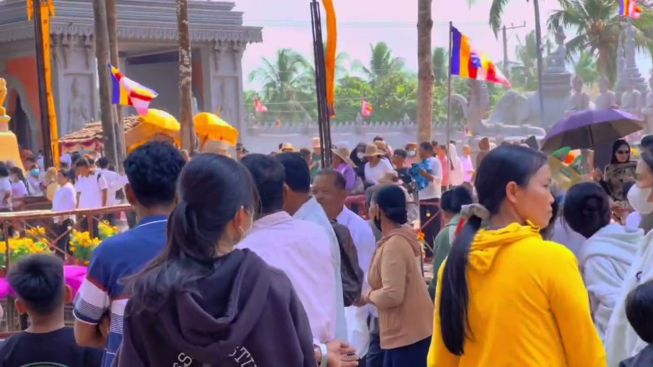 ព្រះសង្ឃវត្តយសមេត្រីមេរងចាស់និងពុទ្ធបរិស័ទចំណងជើងវត្តនិមន្តអញ្ជើញទៅបំពេញកុសលបុណ្យសីមានៅវត្តស្លែងចាស់