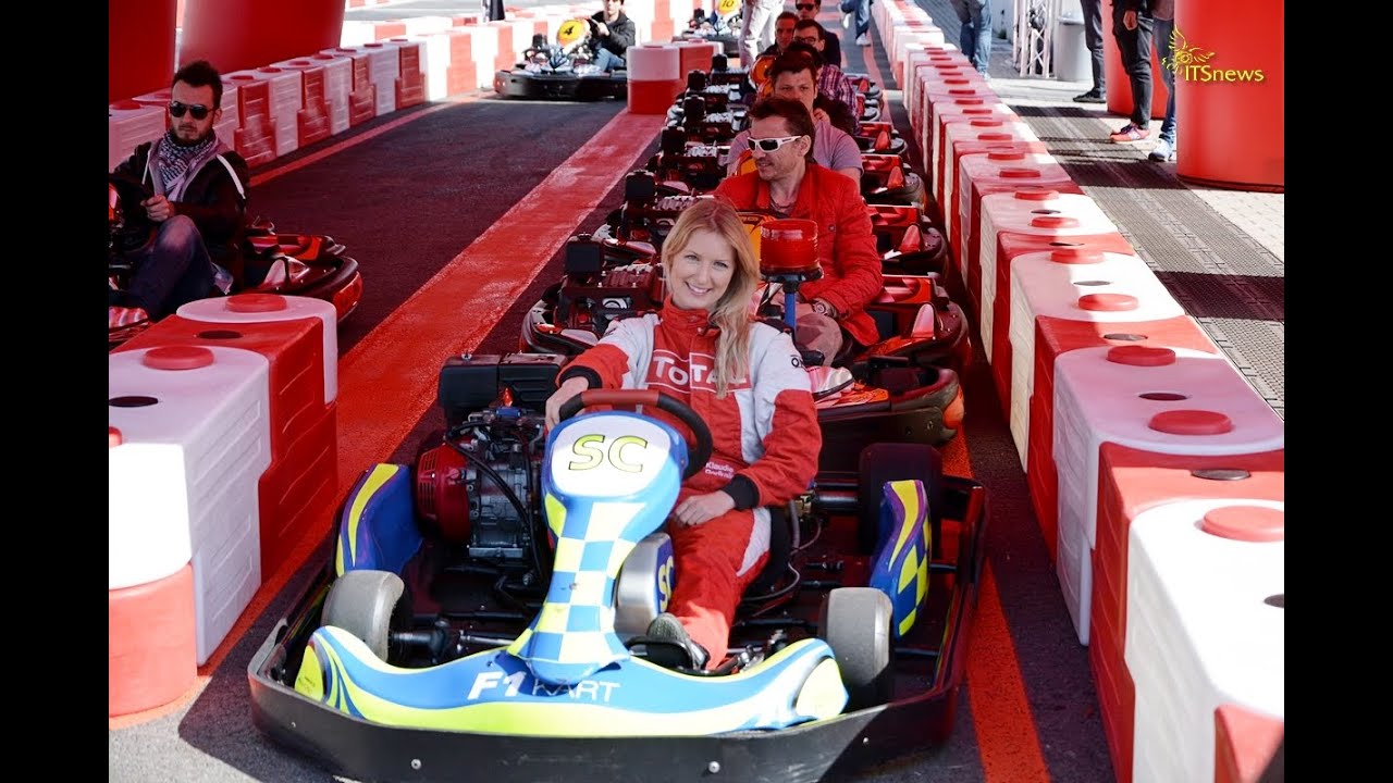 Kartingowy Narodowy. Otwarcie toru kartingowego z Pendolino w tle. Stadion Narodowy 2015