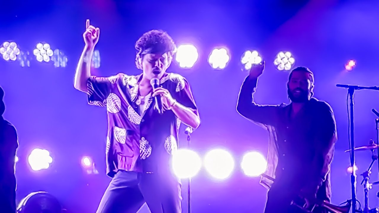 Bruno Mars - 