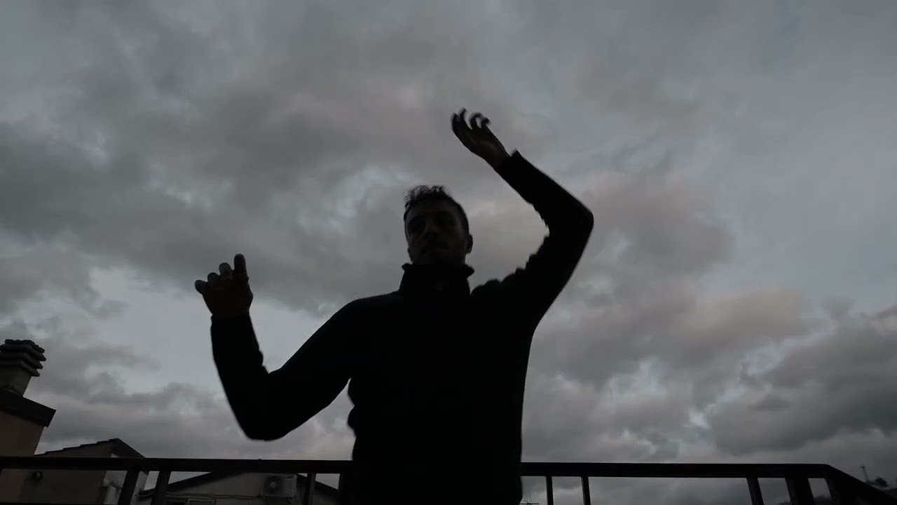 CLOCHARD (Official videoclip)