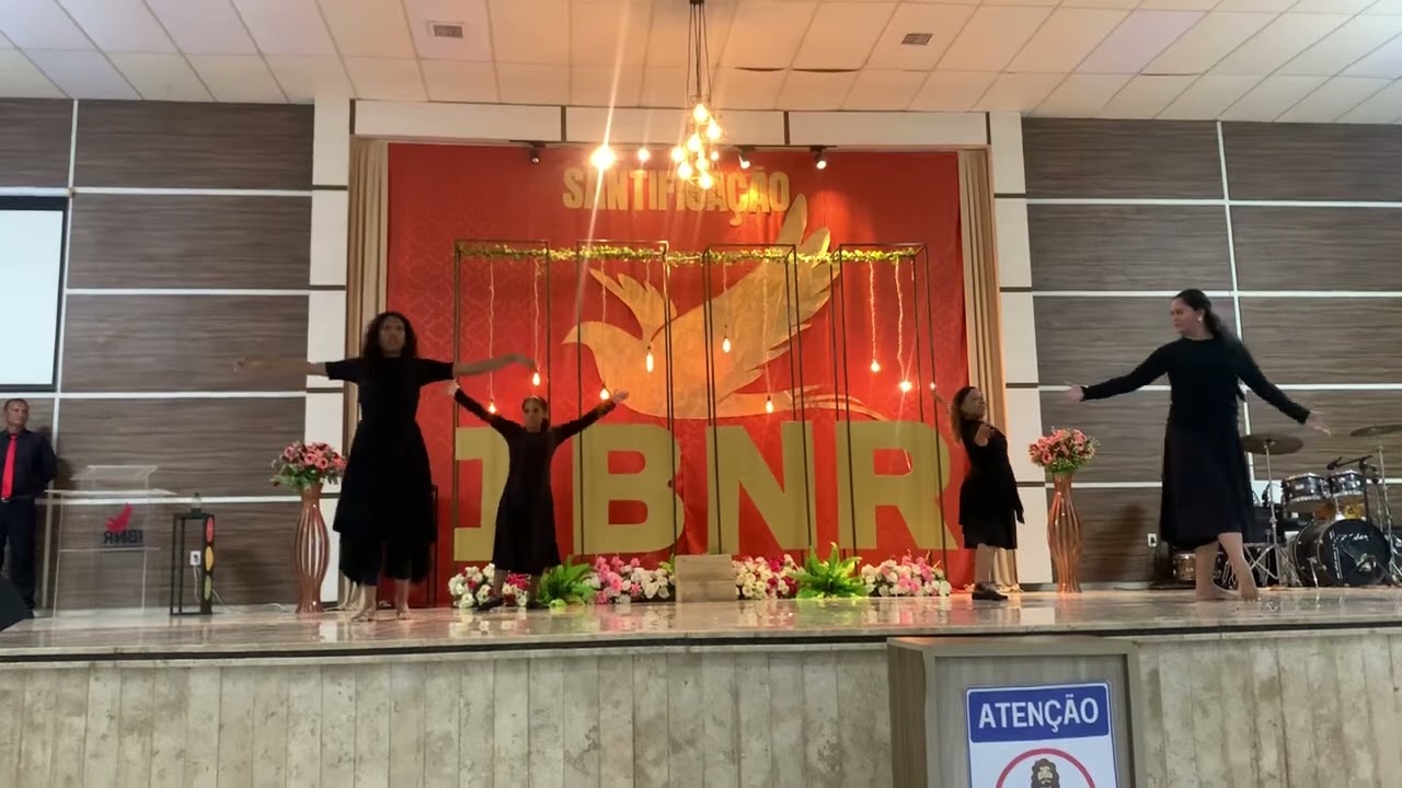 Kairós e Rosa de Saron coreografia, igreja batista nacional de Rosário IBNR, igreja aberta.