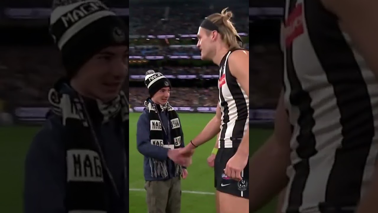 How hard was that handshake? 😭🙏 #afl #footy #darcymoore #fail