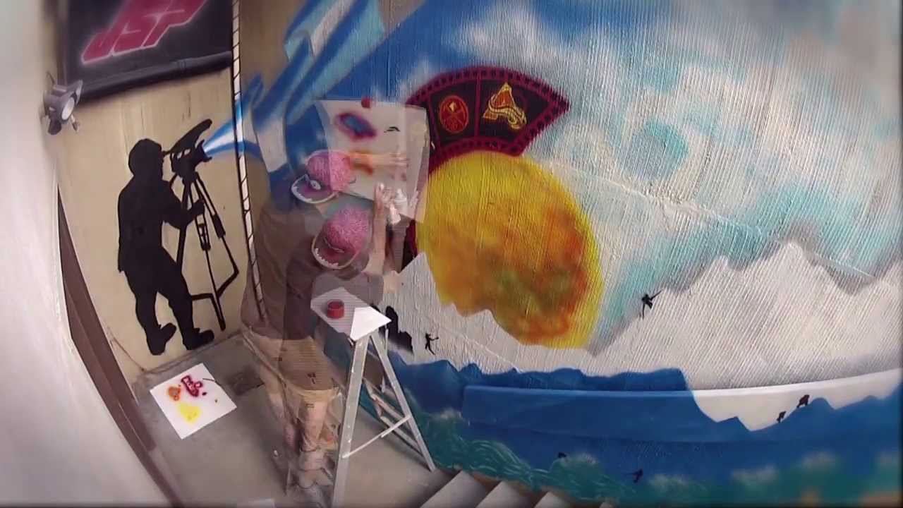 Security Cameras Catch Spray Painting Criminal | Tagging