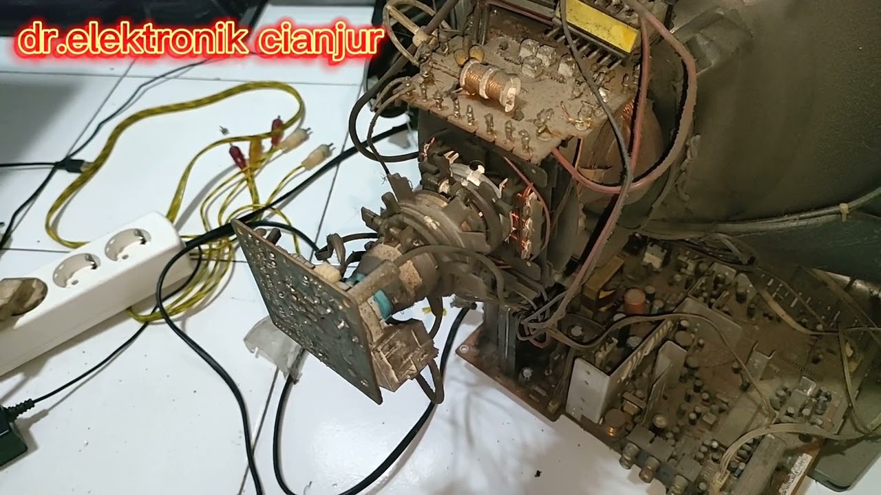 perbaiki tv tabung advance 21