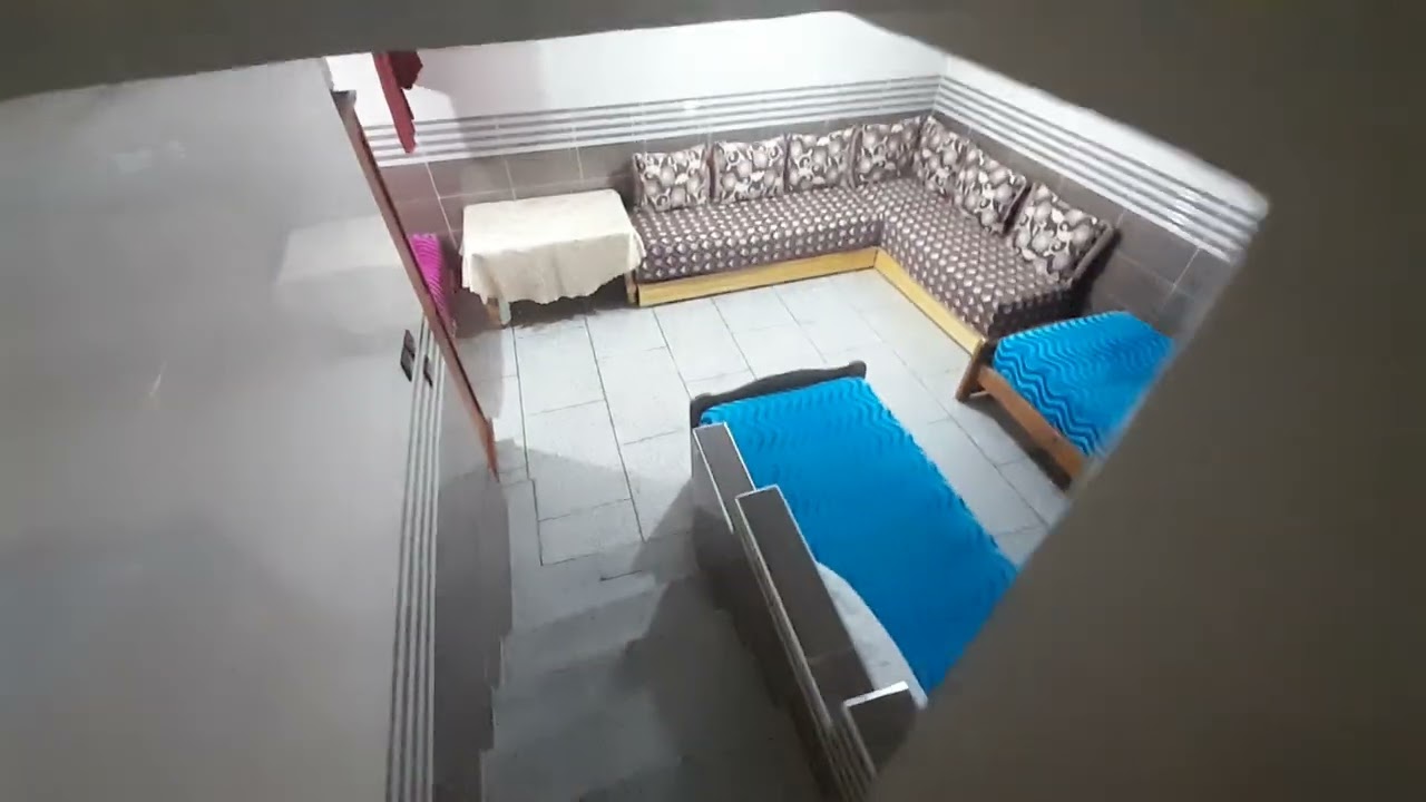 كراج للبيع عبارة عن شقة محفظة حي امينة صفرو ثمن 19مليون للتواصل 0663356289