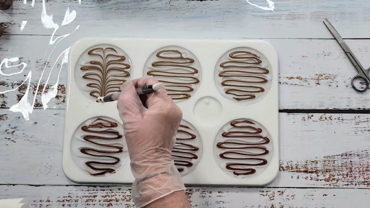 #2085 Stunning Resin Christmas Baubles Using The 3D Bloom Technique