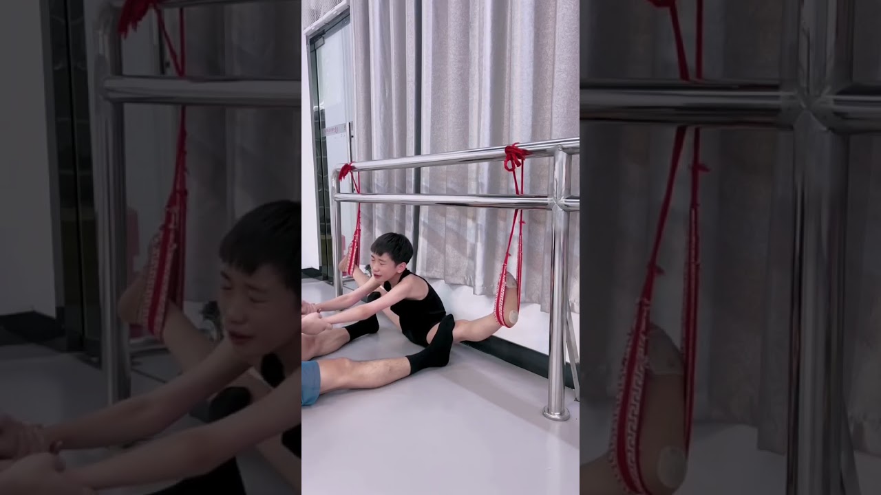舞蹈训练“十大酷刑”排行榜，酷刑排行第九，撕胯！压的不是腿，压的是滴血的心啊。训练时的你，哭过吗？