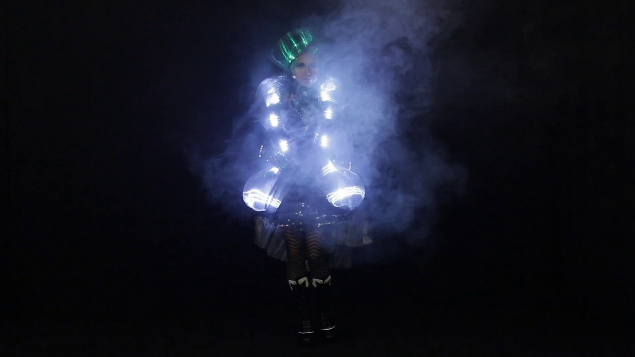 You give me Fever! - Walkact mit Nebel und Laser-Effekten