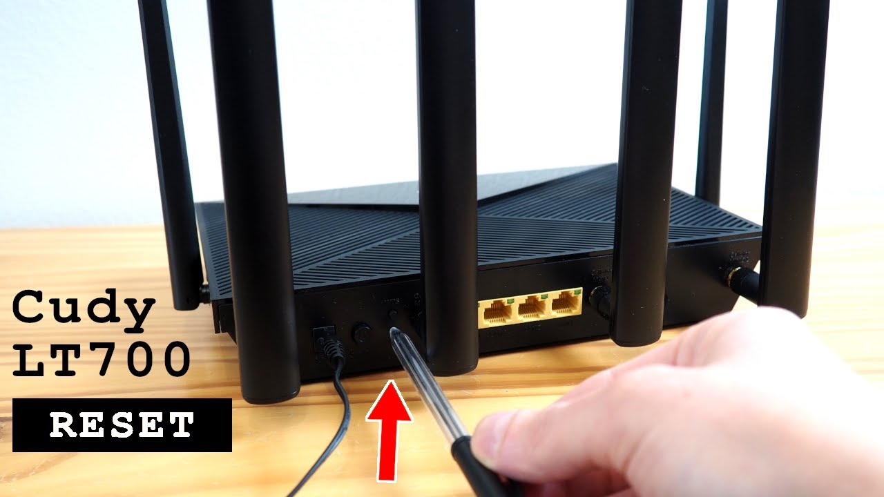 Cudy LT700 4G+ router Wi-Fi dual band &bull; Factory reset