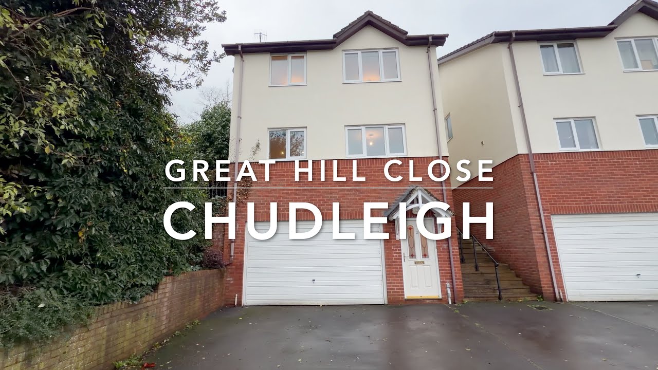 For Sale in Chudleigh! A modern detached well-proportioned 3 bed/2 bath home close to amenities