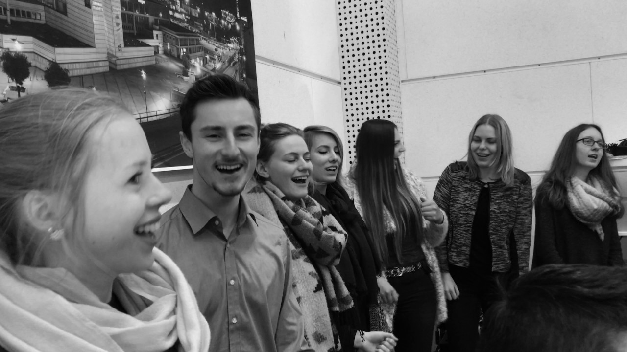 Gesamtschule Eiserfeld VIP Q2 - Hello (cover, alternate Version, unplugged)