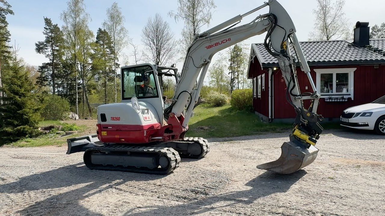 Köp Minigrävmaskin Takeuchi TB260 på Klaravik