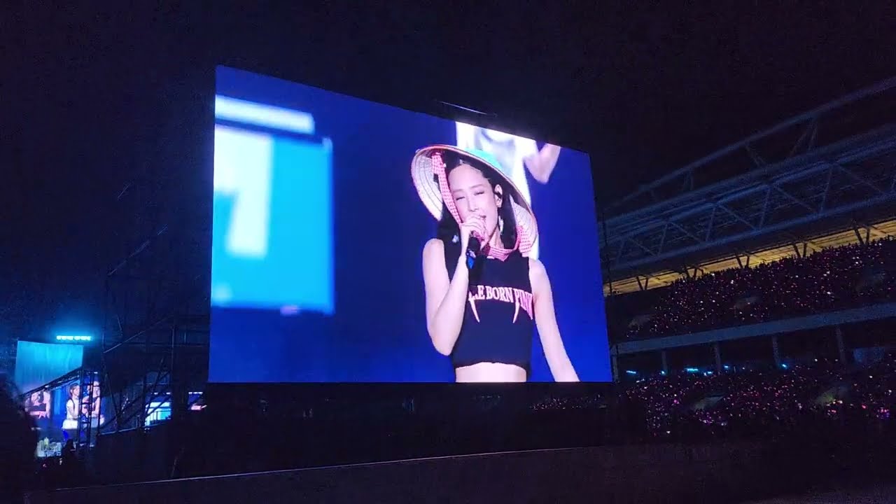 BLACKPINK - BORN PINK WORLD TOUR HANOI (Day 1 - Encore)