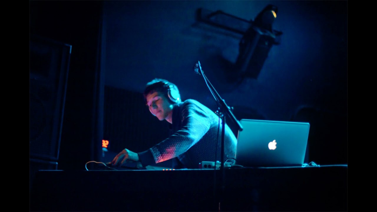 Data & Picard (Neon Thunder Mix)