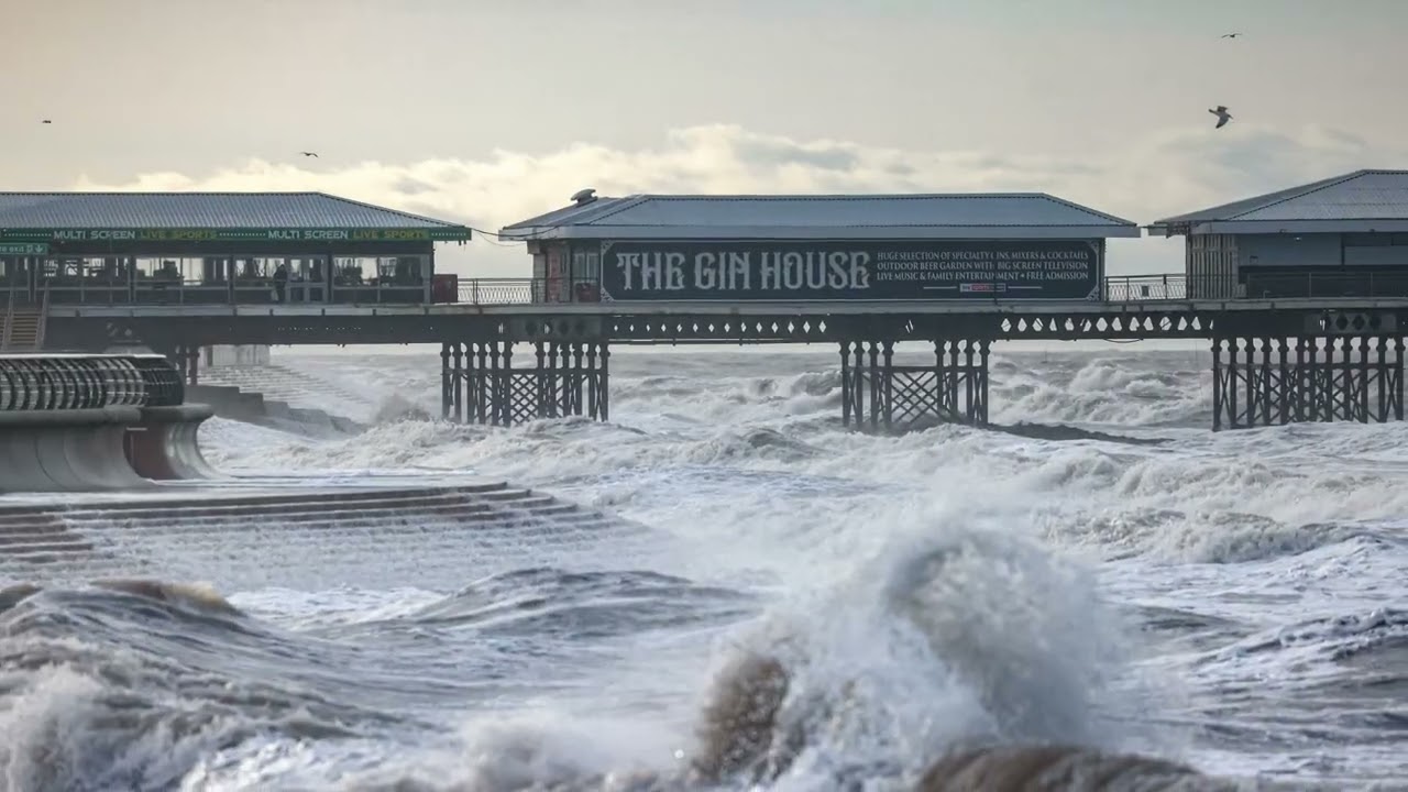 BLACKPOOL & FYLDE High Tide 8.17m