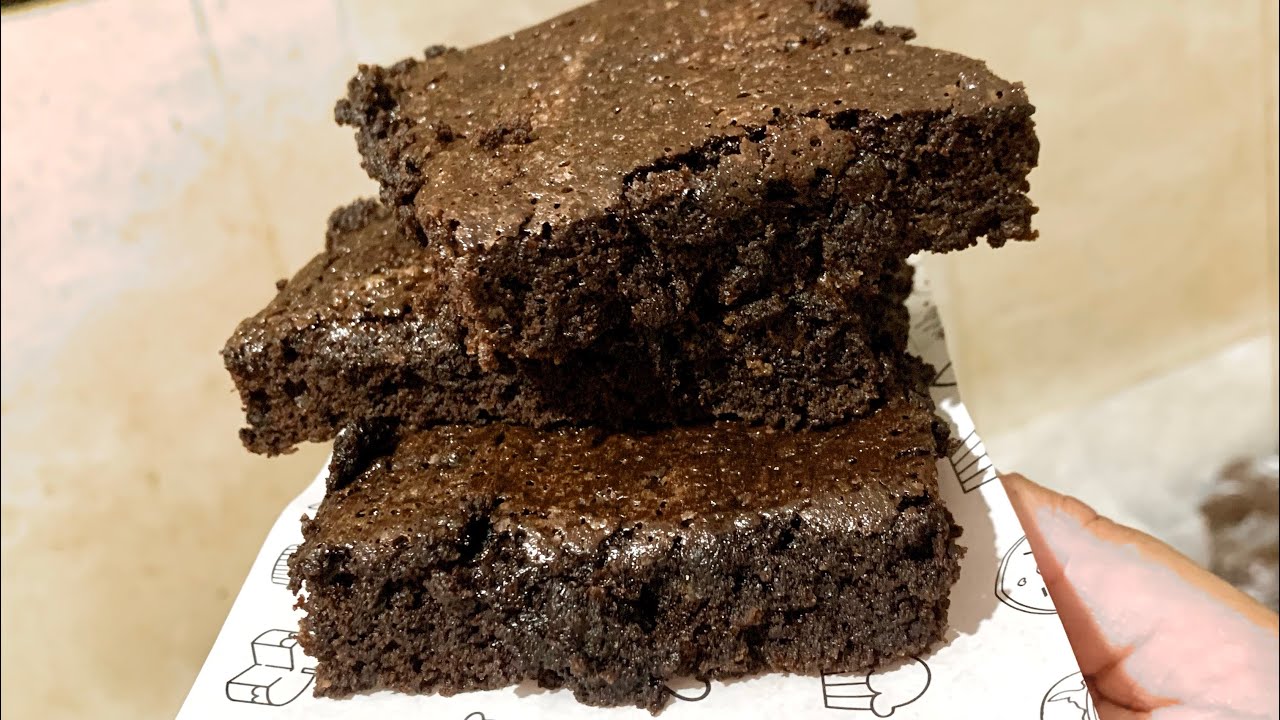 Receita de Brownie fácil e rápida | Com casquinha e massa molhada! 