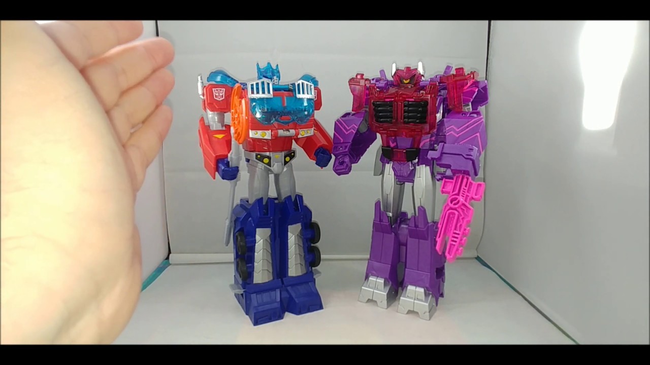 Chuck's Reviews Transformers Cyberverse Ultimate Class Energon Armor Optimus Prime and Shockwave