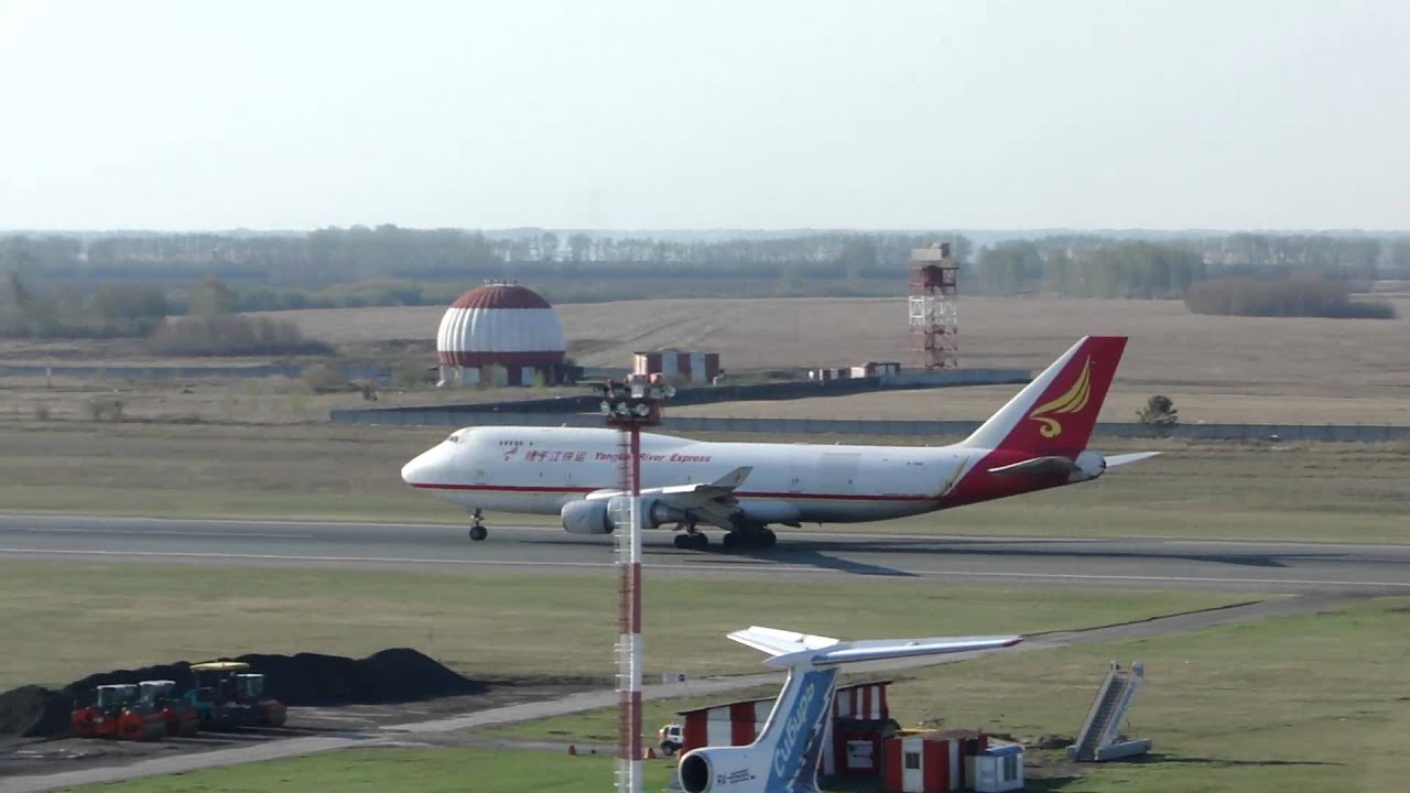 Boeing 747 481BDSF B 2435 Yangtze River Express Takeoff RWY25 UNNT