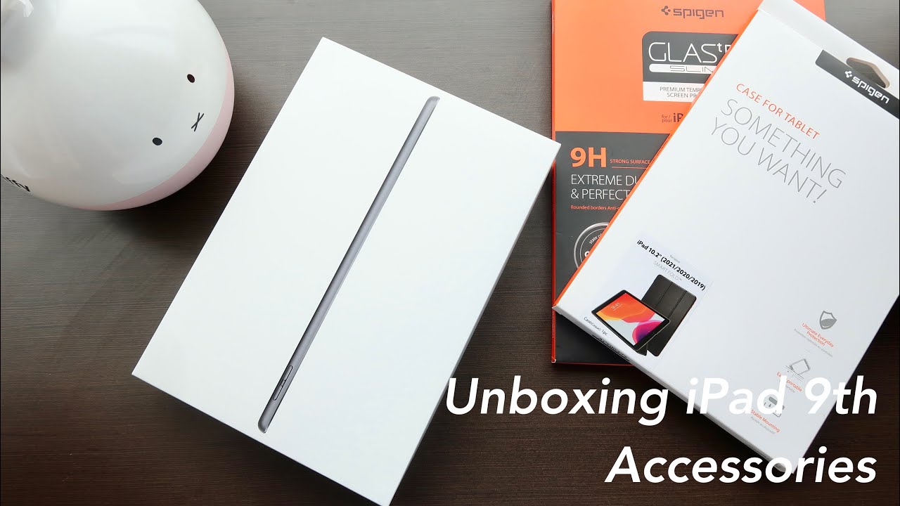 Unboxing iPad 9th generation space grey and Spigen protectors