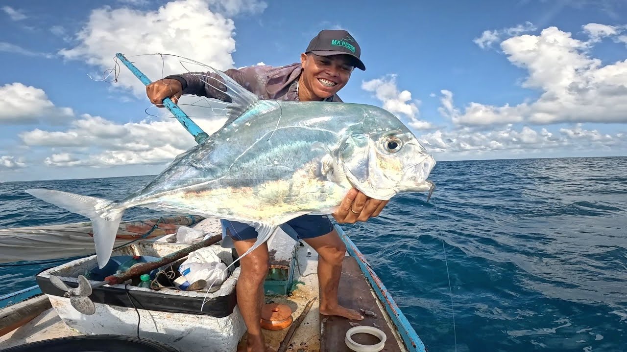 JOGUEI A ISCA NA BOCA DO PEIXE - PESCARIA NA MARAMBAIA ( DIEGO PESCADOR AMADOR) 