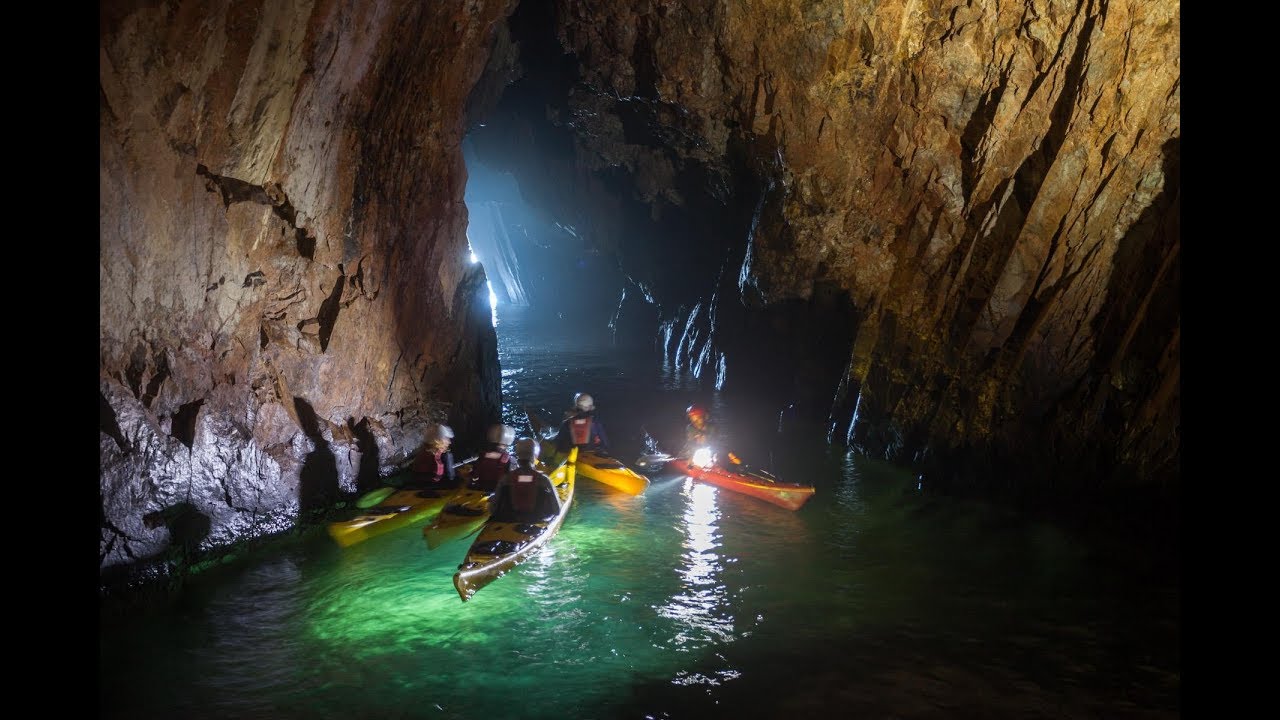 INVIERTE EN VIVIR - Kayaking Costa Brava 2