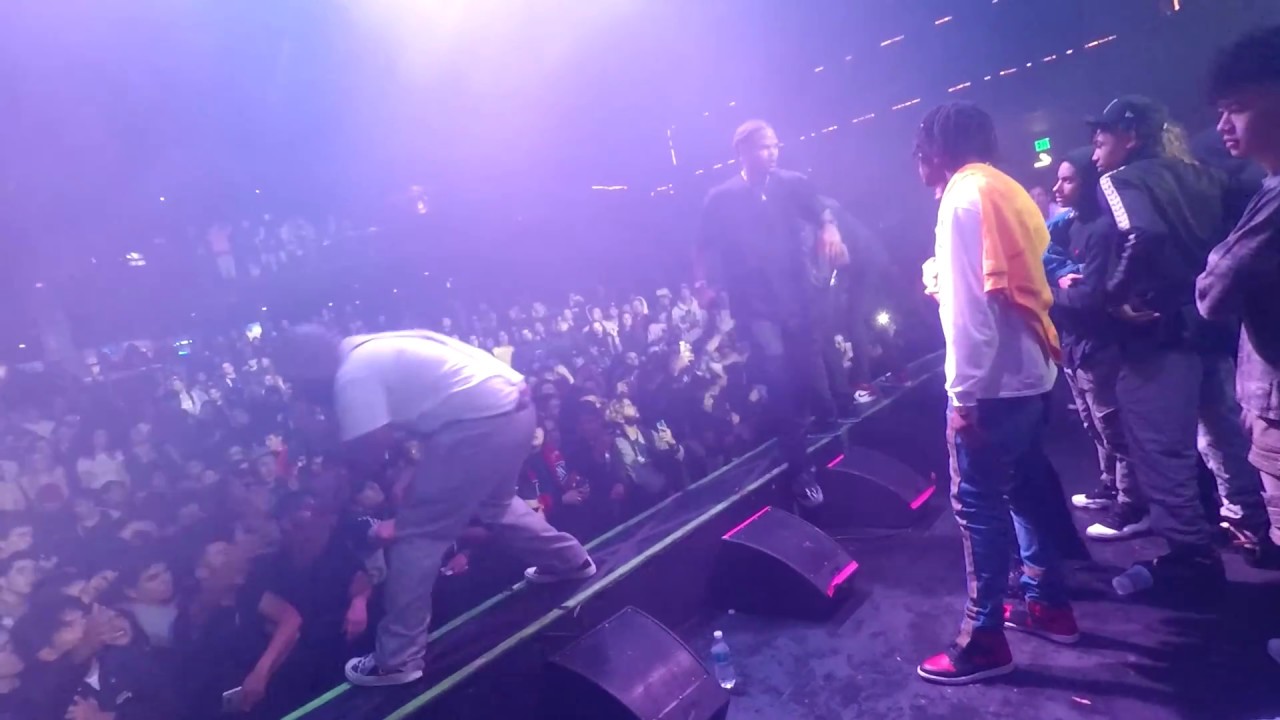 Xavier Wulf & Chris Travis - Push A Muthafucka (Live in Santa Ana, 1/23/17)
