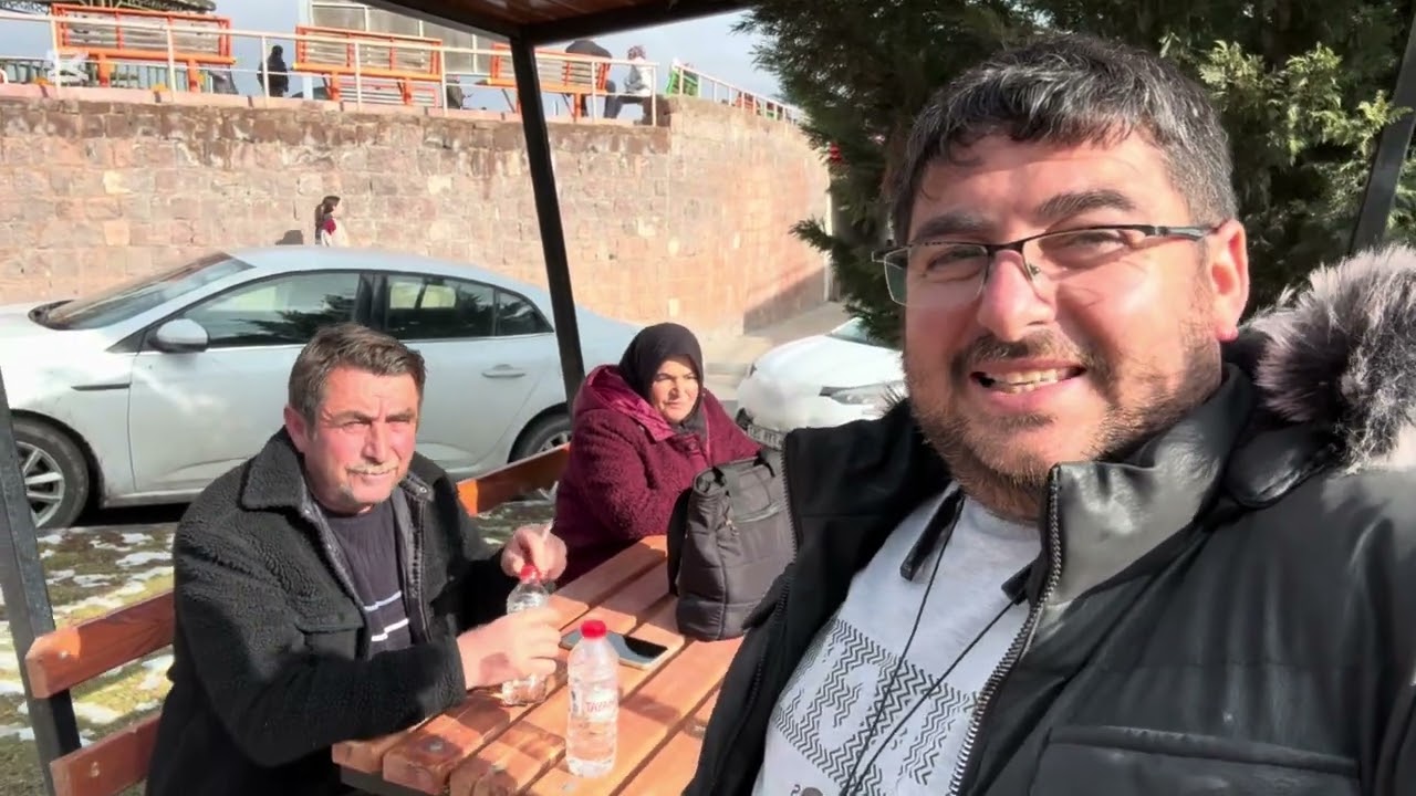 Bugünde fadıme yengemı nevşehır hastaneye gıttık annemle beraber sohbet ettik