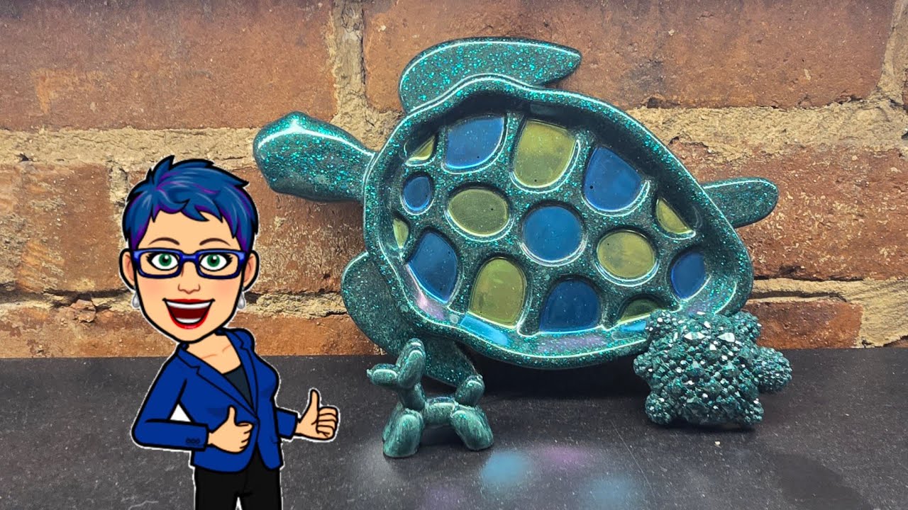 Making a Turtle dish and a few happy things with the leftover resin. Amazing results.  Video#530